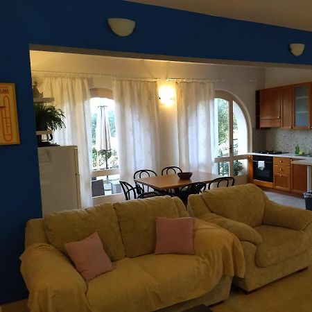 Holiday Home With Free Parking By The Beach Brela Exteriér fotografie