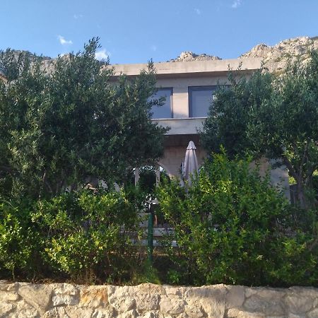 Holiday Home With Free Parking By The Beach Brela Exteriér fotografie