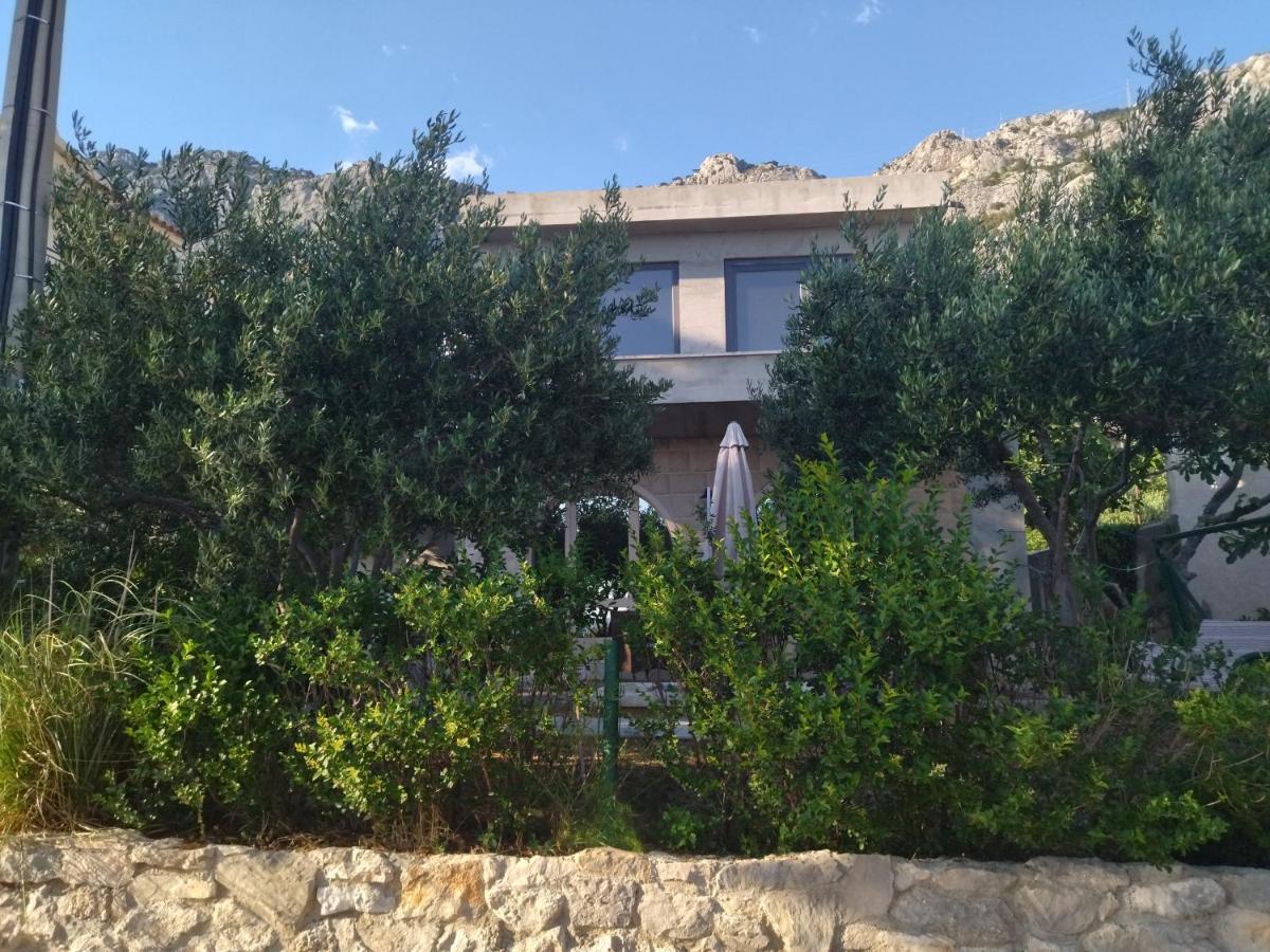 Holiday Home With Free Parking By The Beach Brela Exteriér fotografie