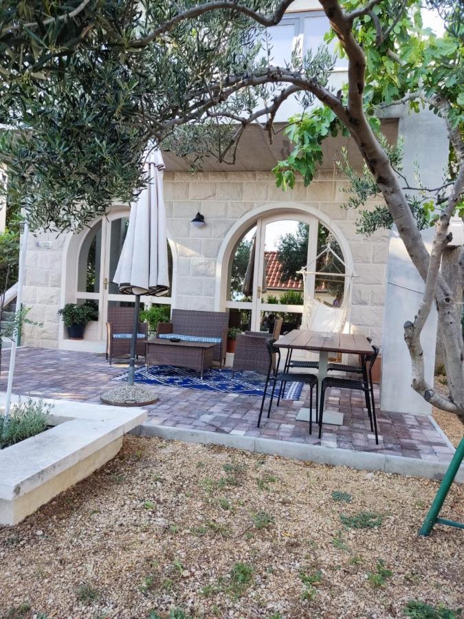 Holiday Home With Free Parking By The Beach Brela Exteriér fotografie
